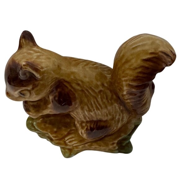 Vintage Squirrel Glazed Ceramic Figurine Collectible Decor Made In Brazil - Picture 4 of 8